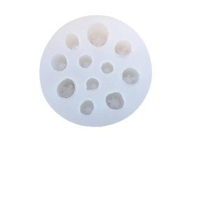 Star-shaped cavity silicone mold for blueberry and raspberry cake decoration and fondant