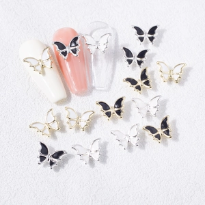 Charmes d'Art Ongulaire Papillon 3D Alliage Émail Décorations d'Ongles Papillon Noir Blanc Or Argent Métal Accessoires de Manucure pour Femmes