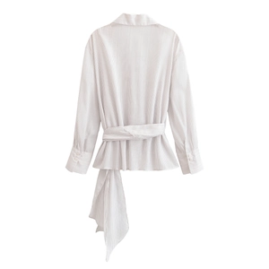 Vertical striped lapel shirt with long sleeves and waist tie tie design in grey and white