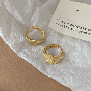 Minimalist S925 sterling silver twisted hoop earrings with gold textured finish