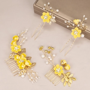 Set accessori per capelli da sposa con fiori dorati e perle per acconciature eleganti
