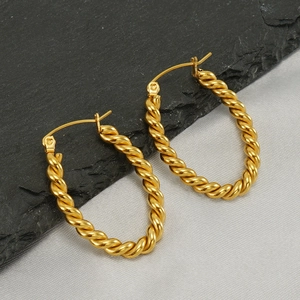 Twisted Hoop Earrings Stainless Steel 18K Gold Plated Croissant Style Elegant Fashion Jewelry For Women