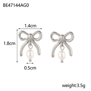 Boucles d'oreilles nœud papillon et perle en argent avec mesures détaillées