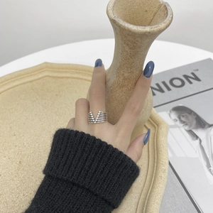 Minimalist S925 sterling silver V-shape layered ring with a retro matte finish