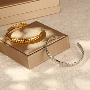 Bracelet Jonc Ouvert Tressé Motif Épi De Blé En Acier Inoxydable Réglable Plaqué Or 18K Bijoux Mode Minimalistes