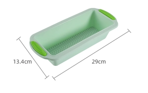 Stampo rettangolare in silicone verde per pane con dimensioni 29cm di lunghezza e 13,4cm