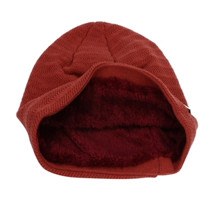 Bonnet tricoté pour femme avec motif flèche et doublure polaire épaisse en rouge foncé