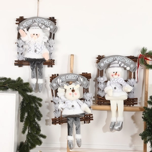 Lot de 3 suspensions de Noël avec Père Noël, renne et bonhomme de neige en maille grise