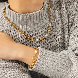 Set vintage in acciaio inossidabile dorato con collana e bracciale di perle d'acqua dolce