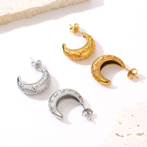 Stainless Steel Hoop Earrings 18K Gold Plated Heart Print Embossed C Shape French Vintage Retro Jewelry For Women