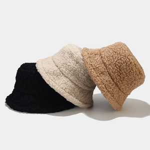 Winter plush bucket hats in black, beige, and khaki, thick warm lamb wool style