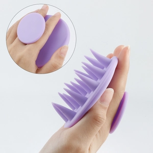 Brosse de massage cuir chevelu en silicone violette pour le lavage des cheveux