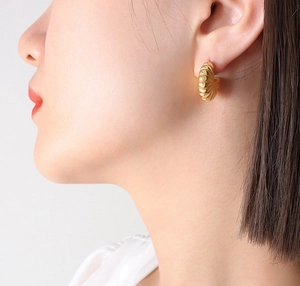 18K gold plated fan shaped textured hoop earrings for women in minimalist style