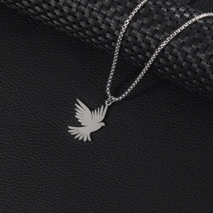 Minimalist silver stainless steel bird pendant necklace with elegant O-chain link