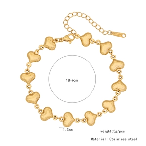 Detail of golden stainless steel heart link bracelet with 18+6cm size specifications