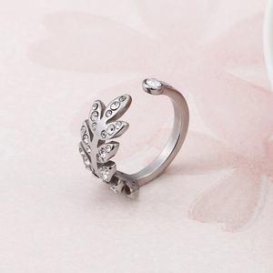 Bague ouverte ajustable en forme de feuille avec zircons sertis en argent poli