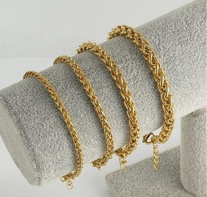 Detailed comparison of gold-plated stainless steel dragon bone chains in four widths