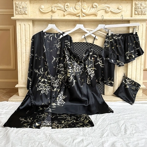 Ensemble pyjama 5 pièces en satin noir avec robe, nuisette et short pour femmes