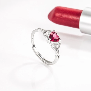 Luxurious S925 sterling silver ring with heart-shaped red ruby zircon and lipstick accent