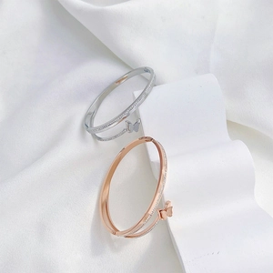 Bracelet Jonc Ouvert Papillon En Acier Inoxydable Avec Strass Bijoux Élégants À Double Couche Pour Femmes