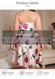Vue arrière détaillée de la nuisette en satin rose avec motif roses rouges et dos nu