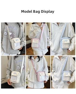 Détail du mini sac bandoulière en toile avec poche en filet et bandoulière réglable