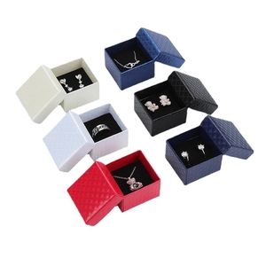 Elegant multi-color jewelry gift boxes with diamond texture for rings and necklaces