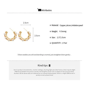 Size guide for gold-plated C-shape hoop earrings with pearls and zircon stones
