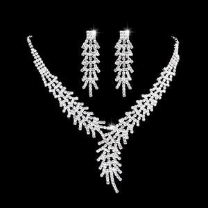 Lussuoso set di gioielli da sposa in argento con strass lucidi per feste e matrimoni