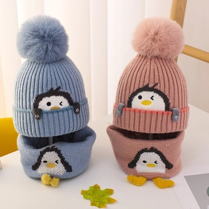 Conjunto de Gorro Y Bufanda de Punto Para Bebé Lindo Patrón de Pingüino Pompon de Piel Sintética Gorro Cálido de Invierno Forrado de Vellón Para Niños Y Niñas