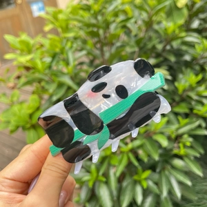Panda Haarklammer aus Acryl mit grünem Bambus Design für Damen Haarstyling