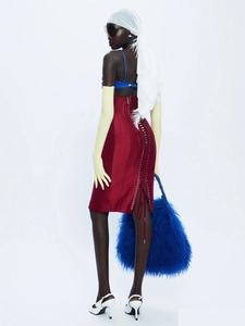 Ensemble deux pièces sexy bicolore avec jupe rouge taille haute et haut bleu
