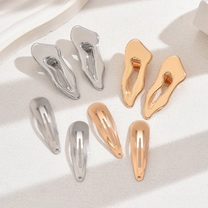 Unregelmäßiges Metall Haarklammer Set Geometrische Hohle BB Entenschnabel Clips Elegante Gold Silber Frauen Styling Zubehör