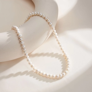 Elegant natural freshwater pearl necklace with 925 silver clasp for women, minimalist style