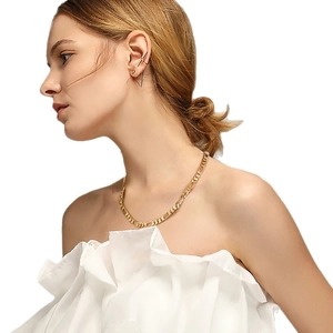 Classic golden Figaro chain necklace for women made of S925 sterling silver material