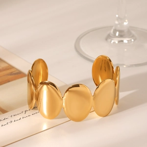 Bracelet manchette ouvert à maillons ovales dorés 18K au style de luxe minimaliste