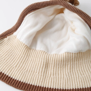 Passamontagna invernale in maglia per bambini con fodera in pile e scaldacollo beige