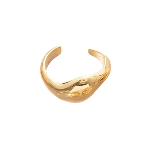 Bracciale rigido aperto geometrico organico irregolare in oro lucido con linee metalliche