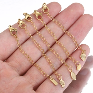 Chaînes d'extension en acier inoxydable plaqué or 18k avec fermoirs mousquetons et breloques