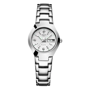 Élégante montre à quartz pour femme en acier inoxydable argenté avec petit cadran