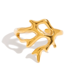 Detailed close-up of 18K gold plated stainless steel starfish shaped adjustable open ring