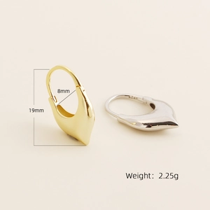 S925 silver heart shaped hoop earrings in gold and silver finish with dimensions