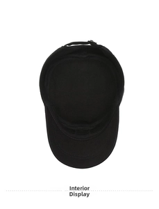 Vue intérieure de la casquette militaire noire montrant la bande de confort et le fermoir