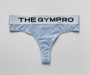 Dettaglio perizoma sportivo azzurro con ampia fascia elastica e trama a maglia