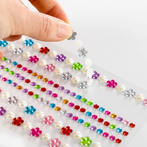 Autocollants 3D de cristaux et perles pour le maquillage des enfants et la décoration