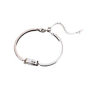 Polished silver 18k plated chain bracelet featuring a rectangular zircon centerpiece
