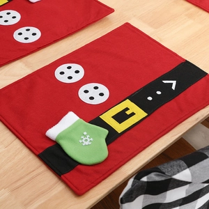 Christmas Santa suit placemat with red felt fabric and green glove pocket for cutlery