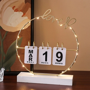Creative Desktop Perpetual Flip Calendar Metal Iron And Wood Manual Date Display LED Light Home Office Decor Nordic