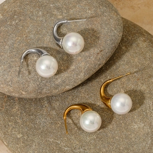 Minimalist Round Artificial Pearl Earrings Stainless Steel Plated Geometric Hook Style Fashion Jewelry For Women
