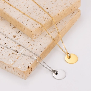 Minimalist stainless steel circle pendant necklaces in gold and silver with zircon